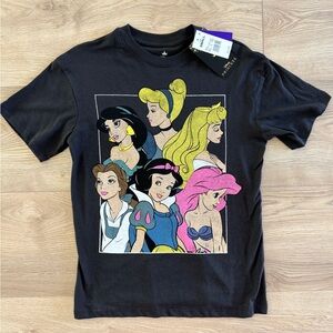 Disney Princess t shirt • size small • NWT